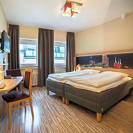 City Hotel Hannover 3*