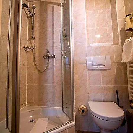 City Hotel Hannover 3*