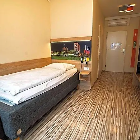 City Hotel Hannover 3*