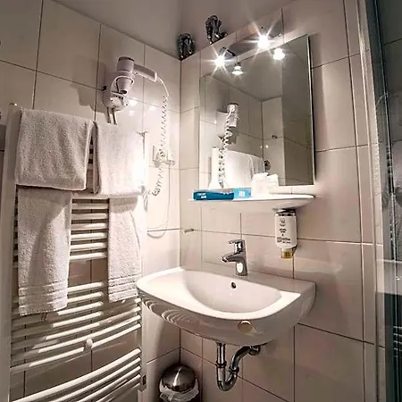 City Hotel Hannover 3*